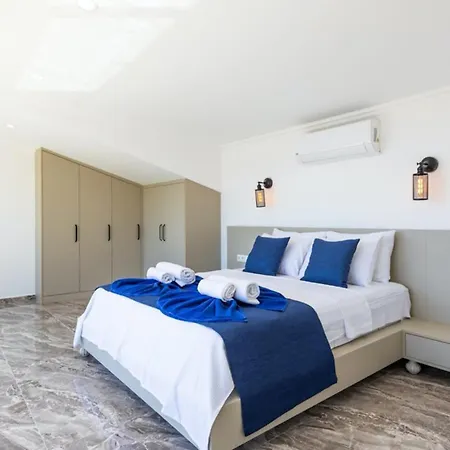 5 Bedroom Short Walk To The Oldtown