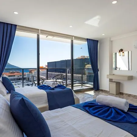Villa 5 Bedroom Short Walk To The Oldtown *