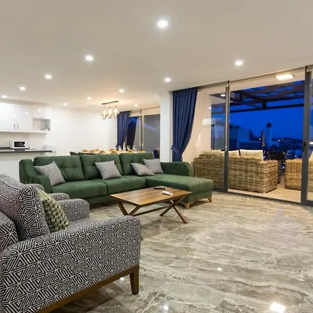 5 Bedroom Short Walk To The Oldtown * Kalkan