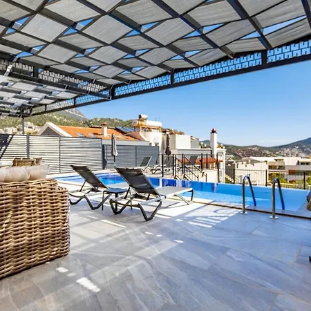 Villa 5 Bedroom Short Walk To The Oldtown *