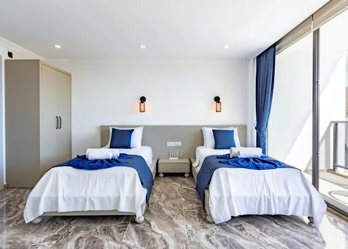 5 Bedroom Short Walk To The Oldtown
