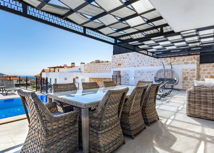 Villa 5 Bedroom Short Walk To The Oldtown Kalkan