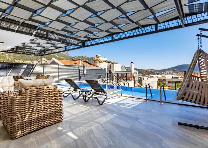 Villa 5 Bedroom Short Walk To The Oldtown *