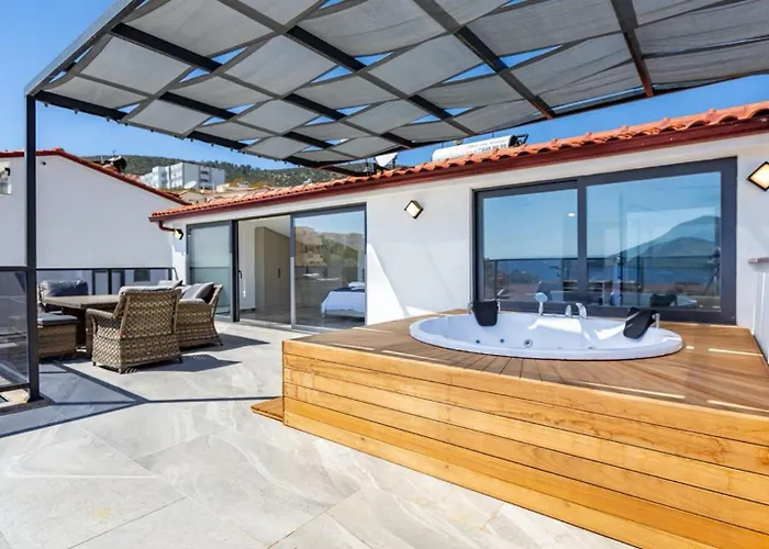 5 Bedroom Short Walk To The Oldtown Villa Kalkan