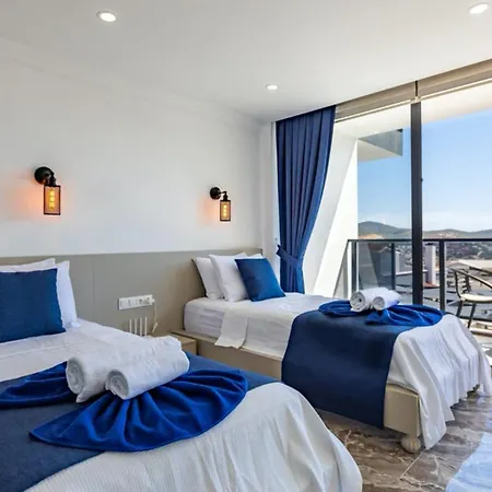 5 Bedroom Short Walk To The Oldtown *