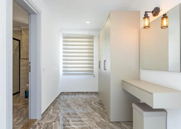 Villa 5 Bedroom Short Walk To The Oldtown Kalkan