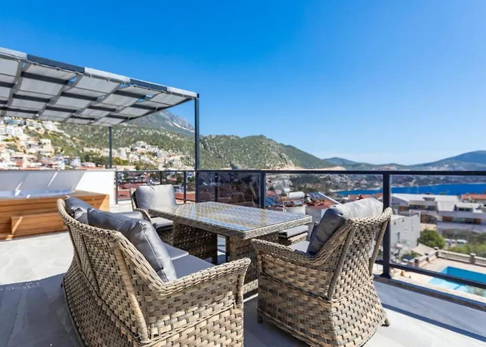 Villa 5 Bedroom Short Walk To The Oldtown