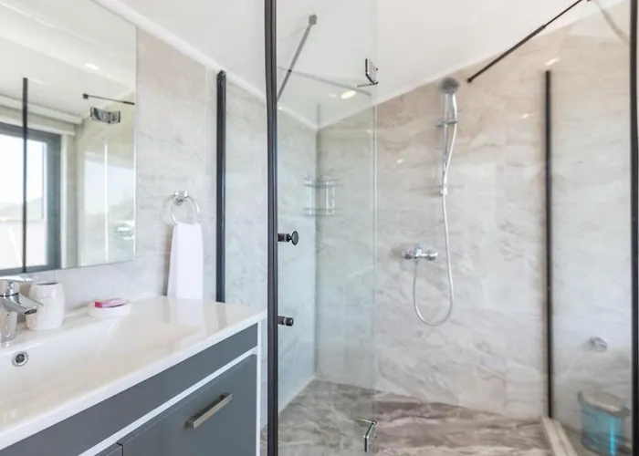 5 Bedroom Short Walk To The Oldtown * Kalkan