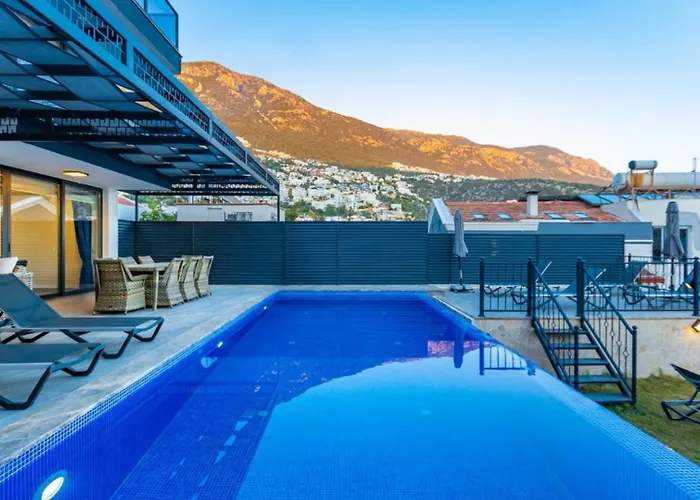 5 Bedroom Short Walk To The Oldtown